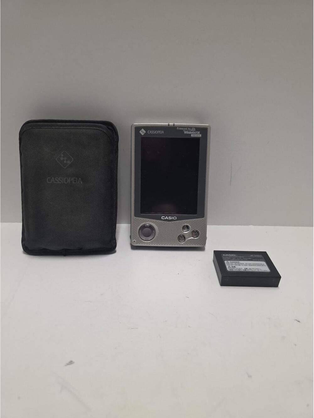 Casio Cassiopeia E-100 Handheld Windows CE PDA Palm Pilot Pocket PC W/ Stylus